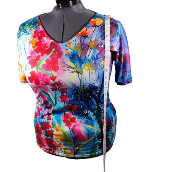 🌸 Plus Size Floral Top – 2XL 🌸 - Picture 10 of 11